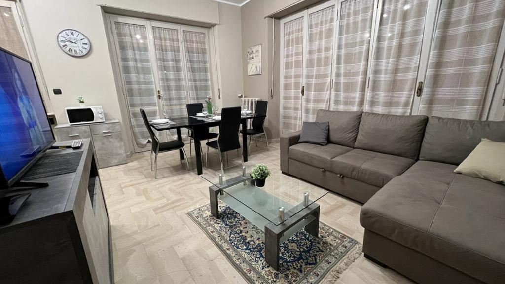 Casa Di Paola 2 Leilighet Asti Eksteriør bilde